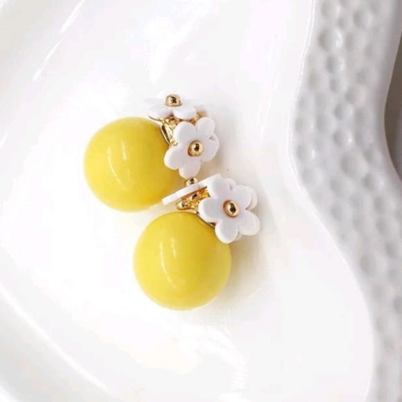 double sised, front back earrings Jewelry - 18k Gold Double Side Ball Flower Studs